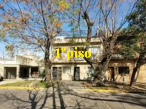 PH 4 AMBIENTES CON BALCÓN Y TERRAZA .