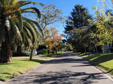 Quinta en Venta con 5 cocheras