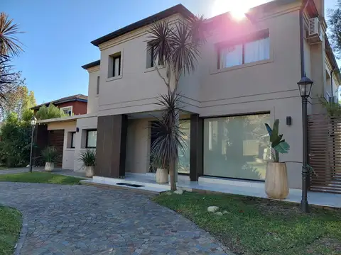 Quinta en Venta al Noreste