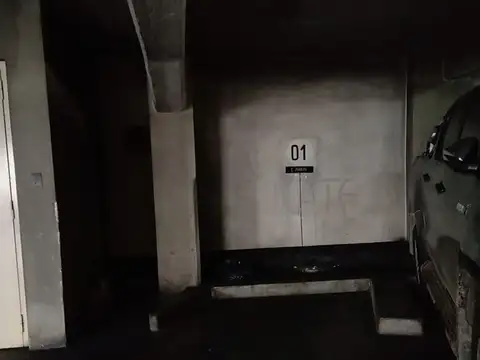 COCHERA EN VENTA ZONA CENTRO