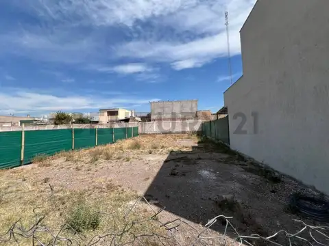 Terreno en Venta en Villa Hipódromo, USD 28.500
