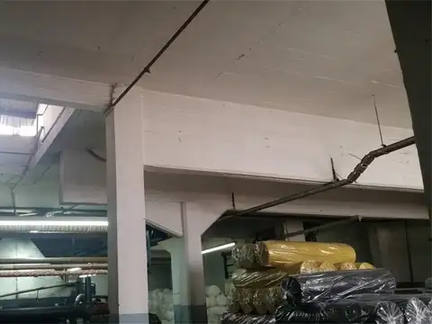 GALPÓN  VILLA LYNCH 1800 mts