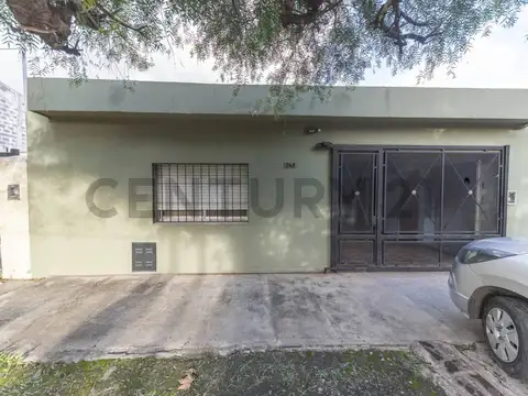 CASA 2 AMB EN EL CENTRO DE BELLA VISTA