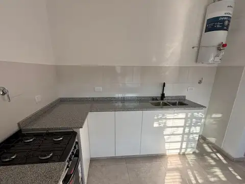 Depto Tipo Casa en Venta de 4 ambientes