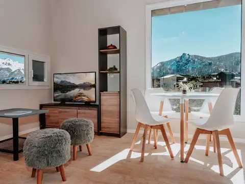 De Las Malvas 7600