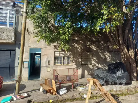 Venta de Propiedad OPORTUNIDAD DE INVERSION! Venta de block completo a refaccionar o demoler en el c