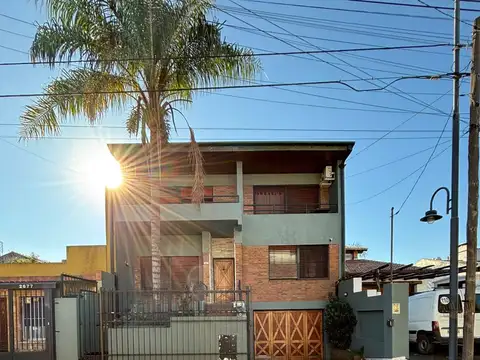 VENTA - Residencia de categoría en Olivos Alto