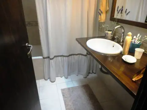 Casa - Venta - Argentina, Villa de Mayo - Pedro Henriquez Ureña 170