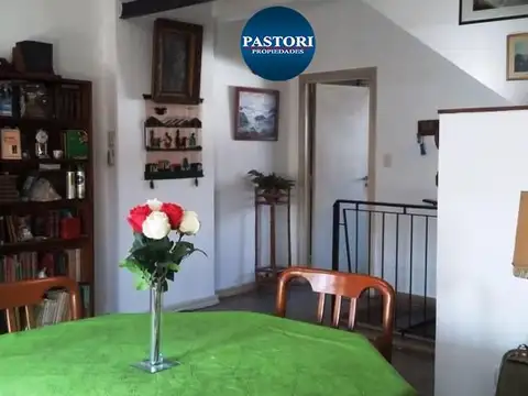 Depto Tipo Casa en Venta de 4 ambientes