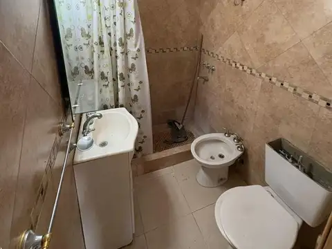 Depto Tipo Casa 4 ambientes con 1 baño
