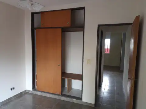 Departamento en Alquiler en Villa Ballester, $ 450.000