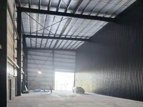 GALPÓN DE 600 M² EN EL PARQUE INDUSTRIAL R25