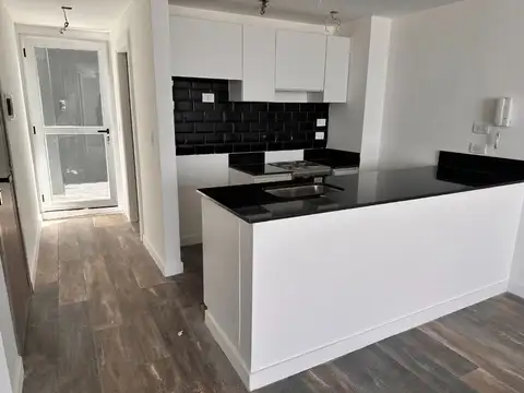 Monoambiente de lujo con patio propio