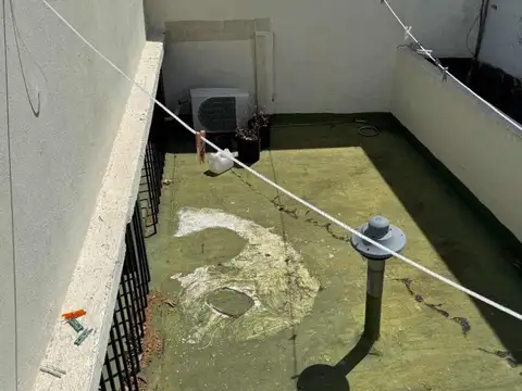 Venta deposito en Villa Gral. Mitre