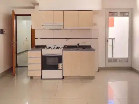 MENDOZA Y PUEYRREDON: MONOAMBIENTE