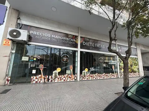 Local en Esc.-Centro