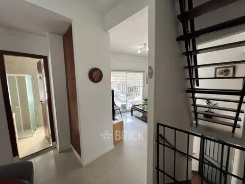 Depto Tipo Casa en Venta 40 años