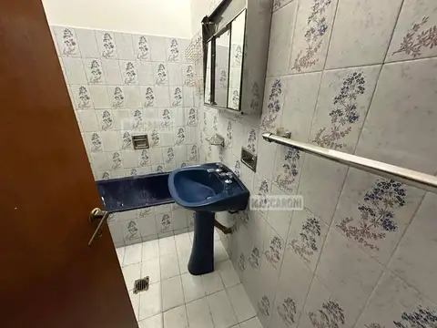 Depto Tipo Casa en Venta en Liniers, USD 65.000