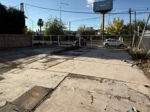 Galpon en Venta en Luzuriaga, USD 160.000