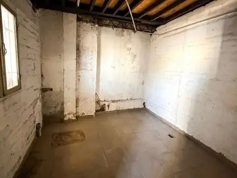 Galpon en Venta en Luzuriaga, USD 160.000