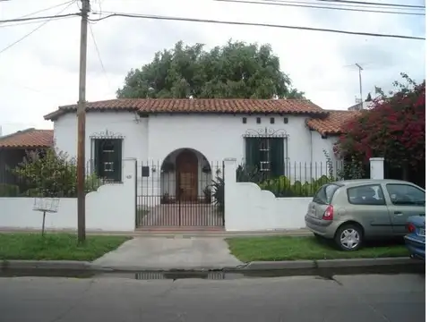 CASAS - CHALET - REMEDIOS DE ESCALADA, GRAN BS. AS. SUR