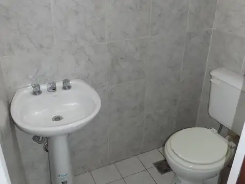 Departamento en Alquiler en Piñeyro, $ 700.000