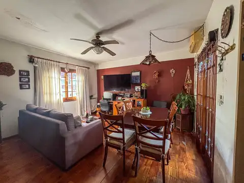 Depto Tipo Casa en Venta con 2 cocheras