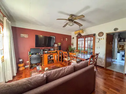 Depto Tipo Casa en Venta con 2 cocheras