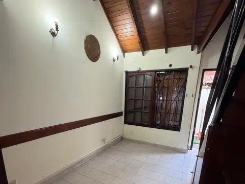 Casa en Alquiler en Ramos Mejía Sur, $ 620.000