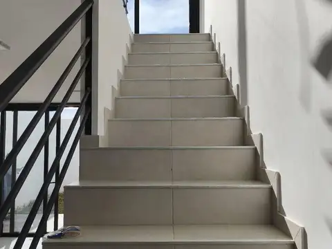 Casa en Alquiler al Oeste