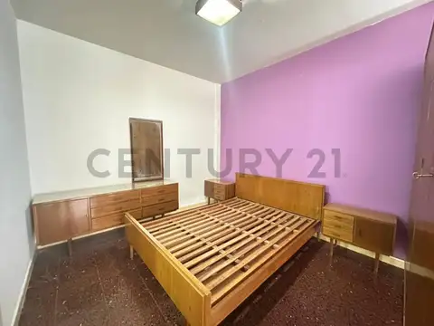 Alquiler Departamento 2 ambientes al frente con balcón francés en el centro