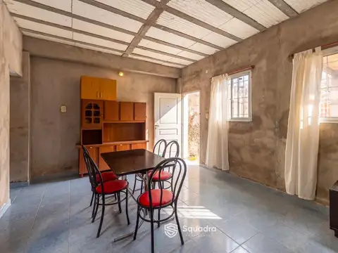 VENTA - PH de 2 dormitorios con 2 patios - Barrio Tiro Suizo. Rosario.