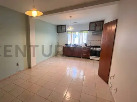 almafuerte 100, Piso 1