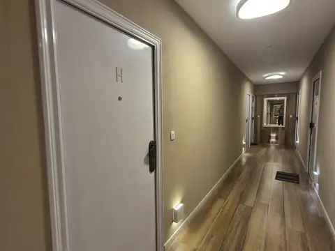 Pellegrini 4000. Monoambiente calidad. Contrafrente 27m2