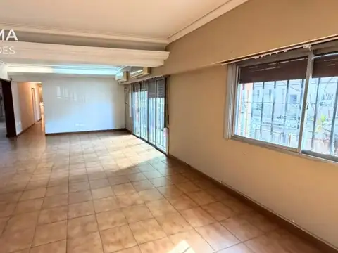 Depto Tipo Casa en Alquiler en Almagro, $ 2.500.000