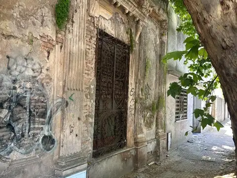 Casa en Venta en Lomas De Zamora, USD 280.000