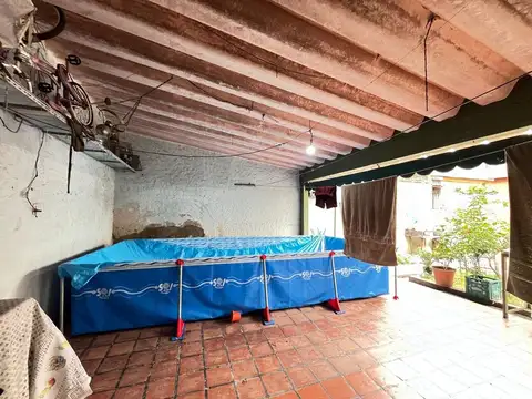 Venta de casa en Lanus con Patio y Terraza