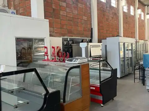 Galpon en Venta 8  mts Frente