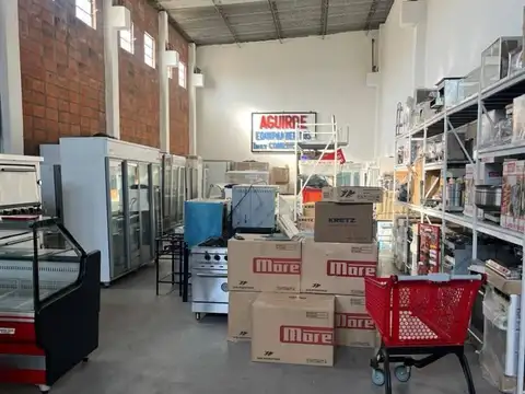 Galpon en Venta en San Fernando Vias  /  Centro, USD 180.000
