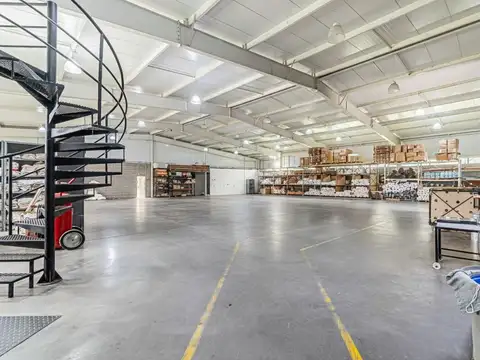 Galpón en venta de 11100m2 ubicado en General Rodríguez
