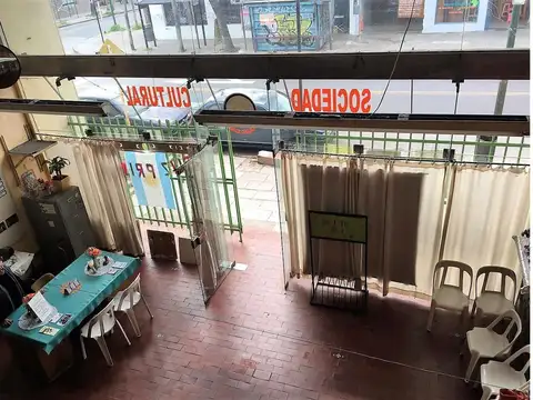 LOCAL 8.66 X 20 MTS. AV. ADER Y PERITO MORENO - ESCUCHA OFER