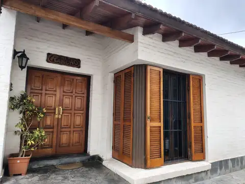 VENTA DE CASA.CALLE PADRE VAZQUEZ AL 1300 DE MAIPU MENDOZA