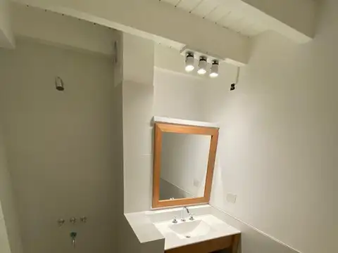 Depto Tipo Casa en Alquiler de 1 dormitorio