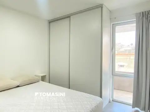 DOS DEPARTAMENTOS DE 2 AMBIENTES + LOCAL Y COCHERAS