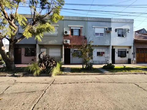 Venta Duplex 3 ambientes con Patio en Morón