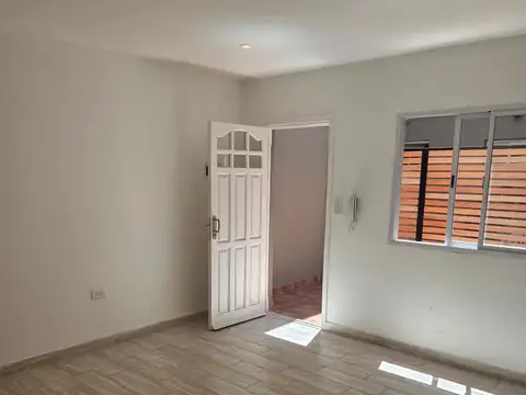 Depto Tipo Casa en Venta de 2 ambientes