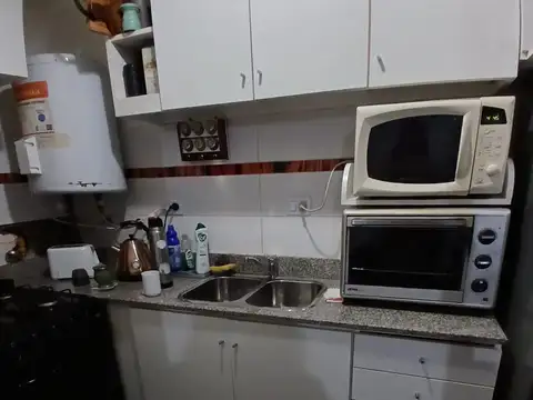 Avenida Directorio 200, Piso PB