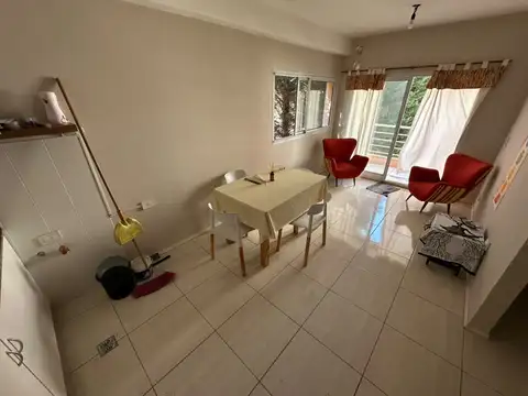 Raquel Español 500, Piso 2