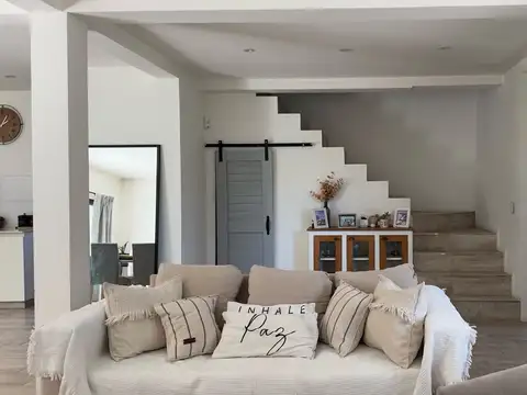 Casa en Venta con 1 cochera