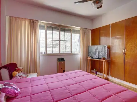 Departamento en Venta en Villa General Mitre, USD 156.000